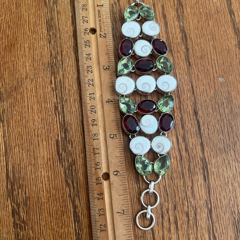 Sterling Silver Shiva Eye Shells, Garnet & Peridot Statement Bracelet - Picture 5 of 6